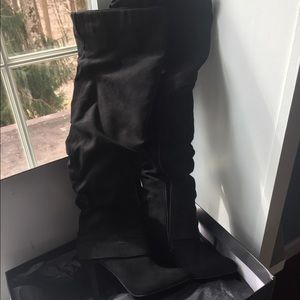 Sz 7 Nina Kamari Black  Over the knees boots